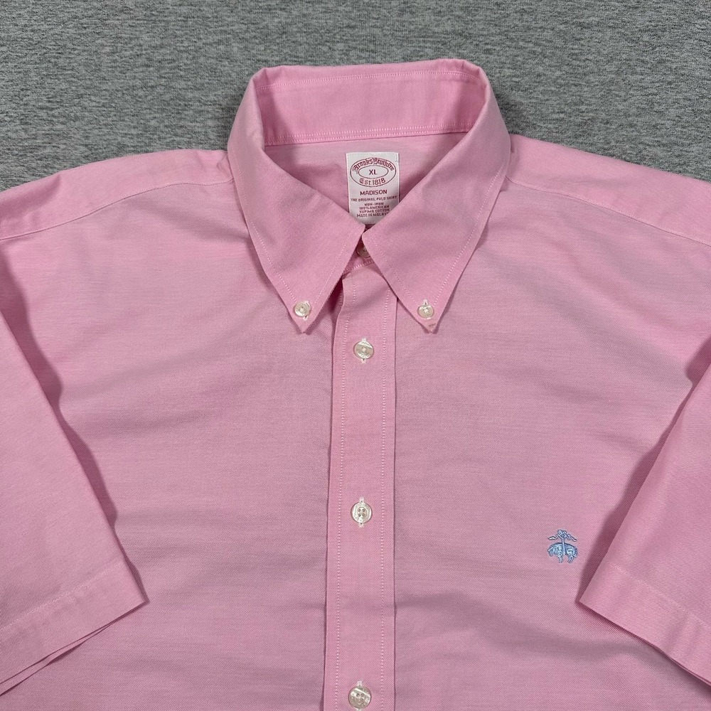 Brooks Brothers Shirt Mens Size XL Pink Madison Short Sleeve Button Down STAIN - Picture 1 of 8